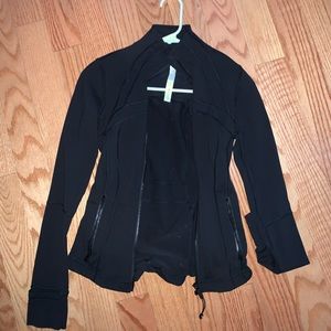 BRAND NEW, NEVER WORN lululemon jacket! size 2